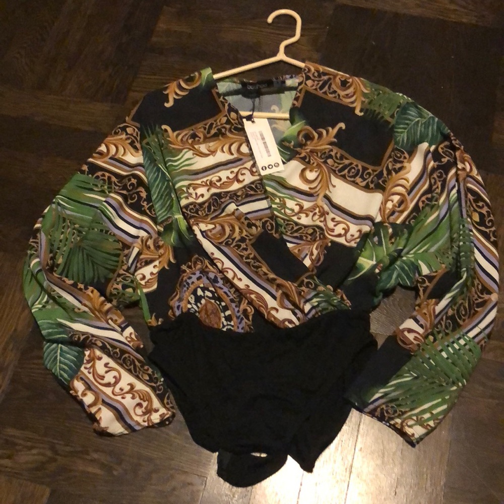 Boohoo body suit NWT!